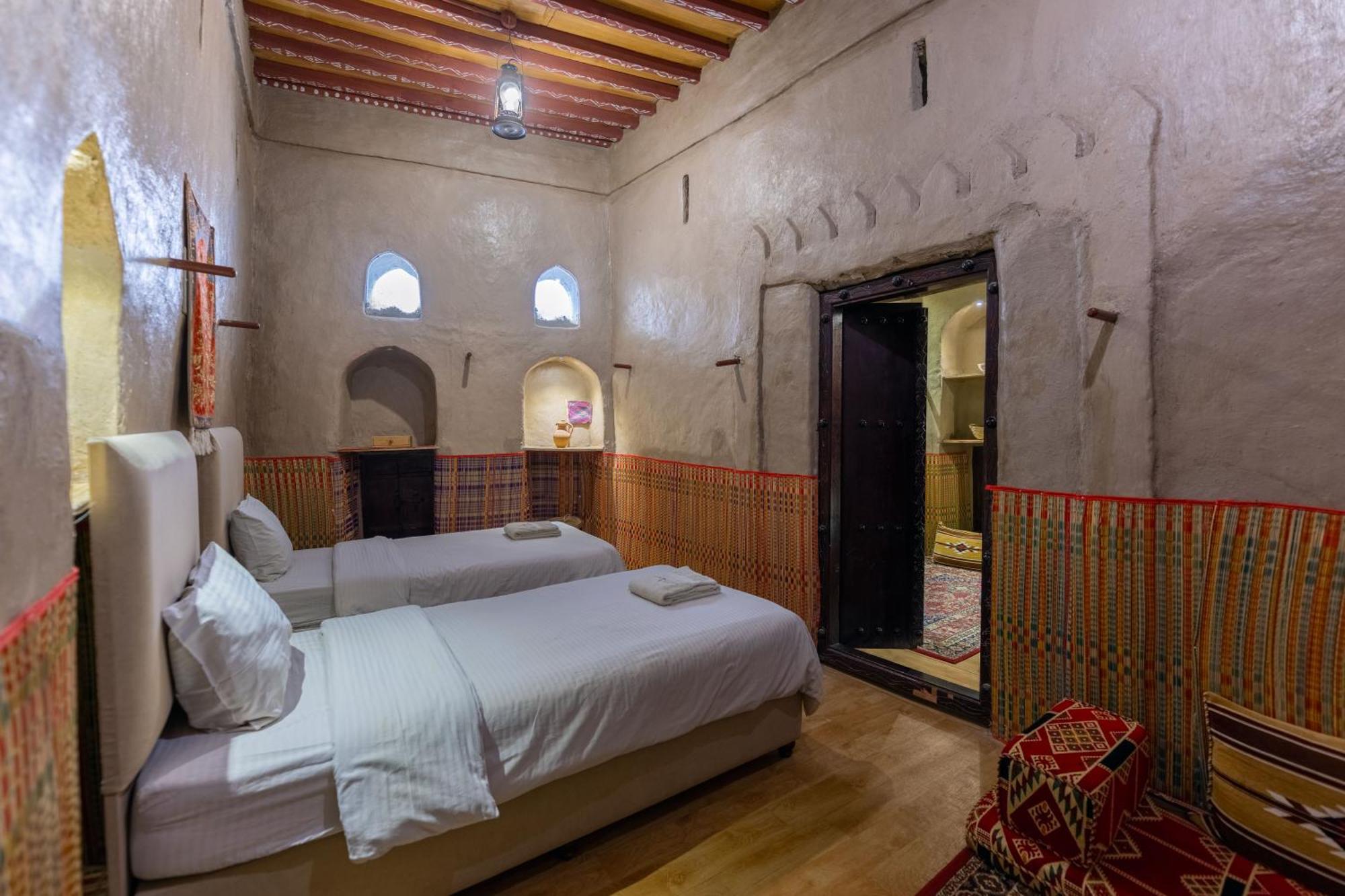 Antique Inn Nizwa Phòng bức ảnh