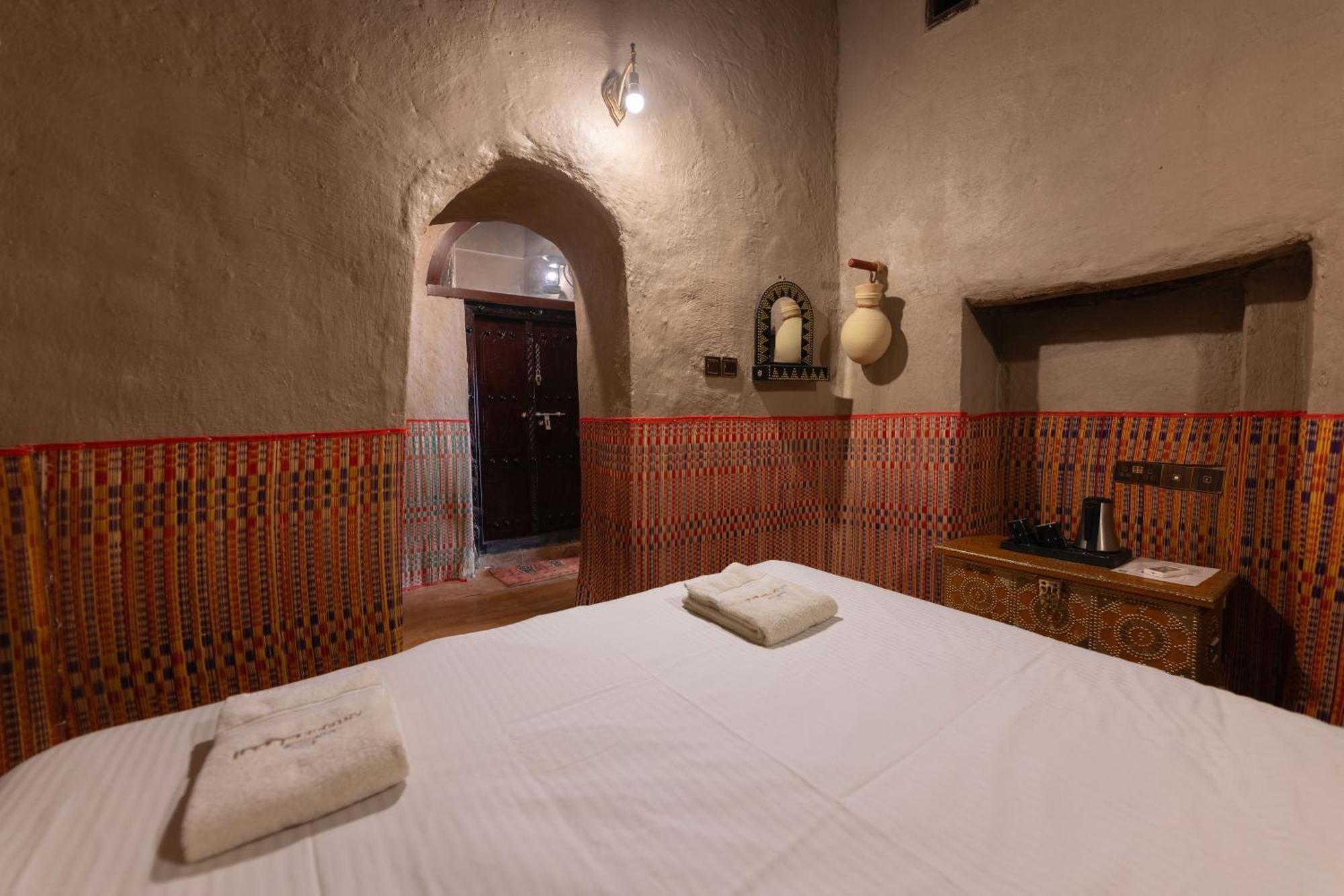 Antique Inn Nizwa Phòng bức ảnh