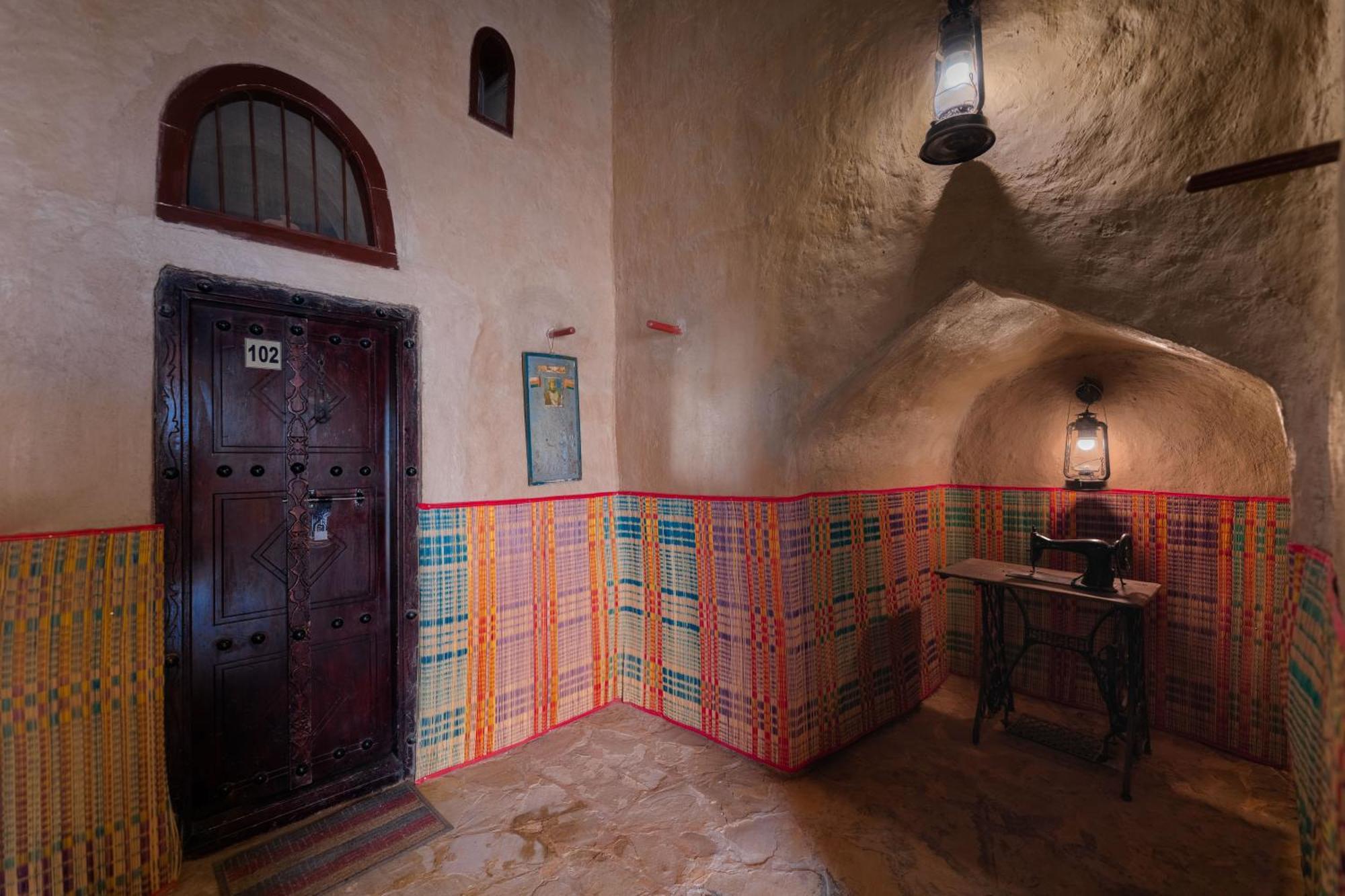 Antique Inn Nizwa Phòng bức ảnh